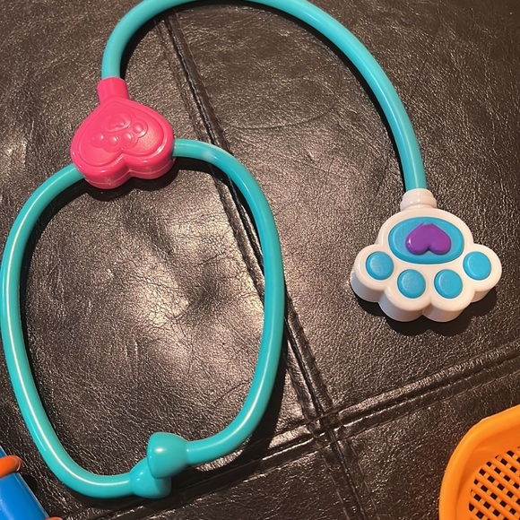 Bundle: Alex Fishing In The Tub Toy, Summer Sand Fun Toys and More - Picture 9 of 12